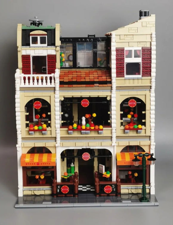 Urge Pizza Shop Modular Building Set - 5588 Pieces
