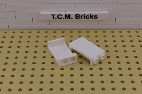 White / 8755 TCM Bricks Panel 1 x 2 x 3 with Side Supports